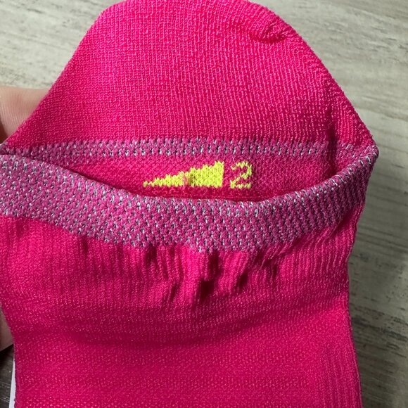 NWT Nike Women Spark Lightweight No Show Run Socks Pink Size Small (DA3589-667) - Picture 4 of 9